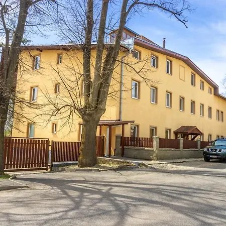 Hugo Veľký Slavkov