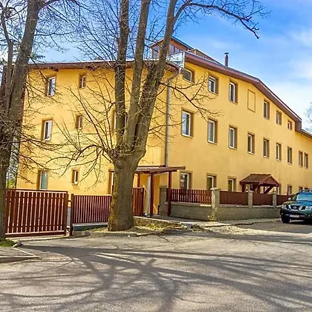 Hotel Hugo Velky Slavkov